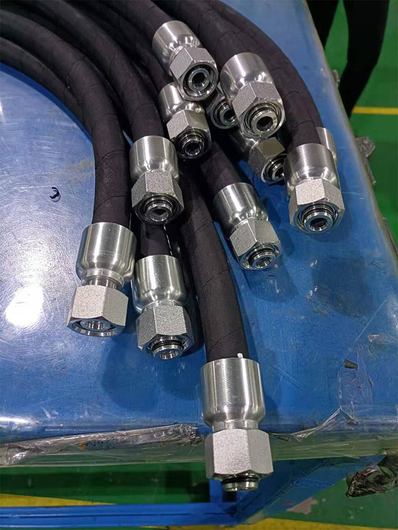 ‌高压喷砂胶管钢丝编织与合纤维对