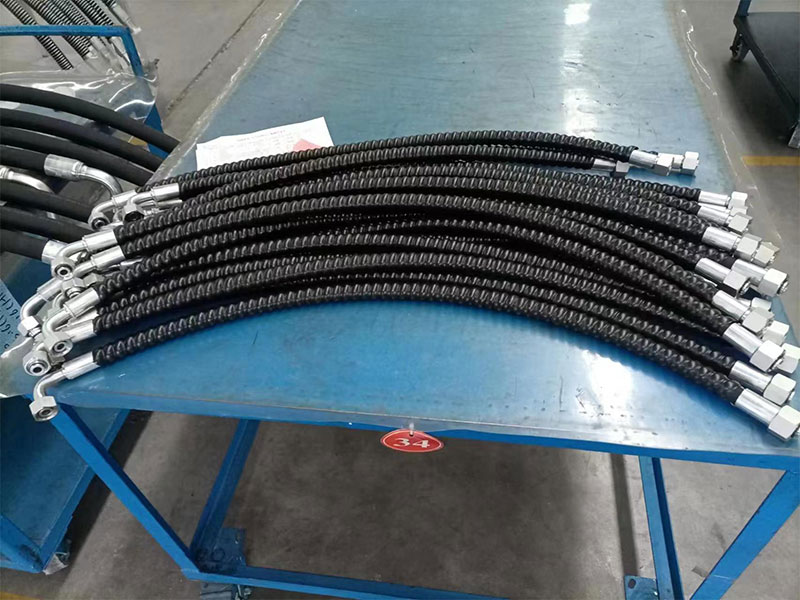钢丝编织蒸汽胶管 耐高温180℃ EPDM橡胶材质‌